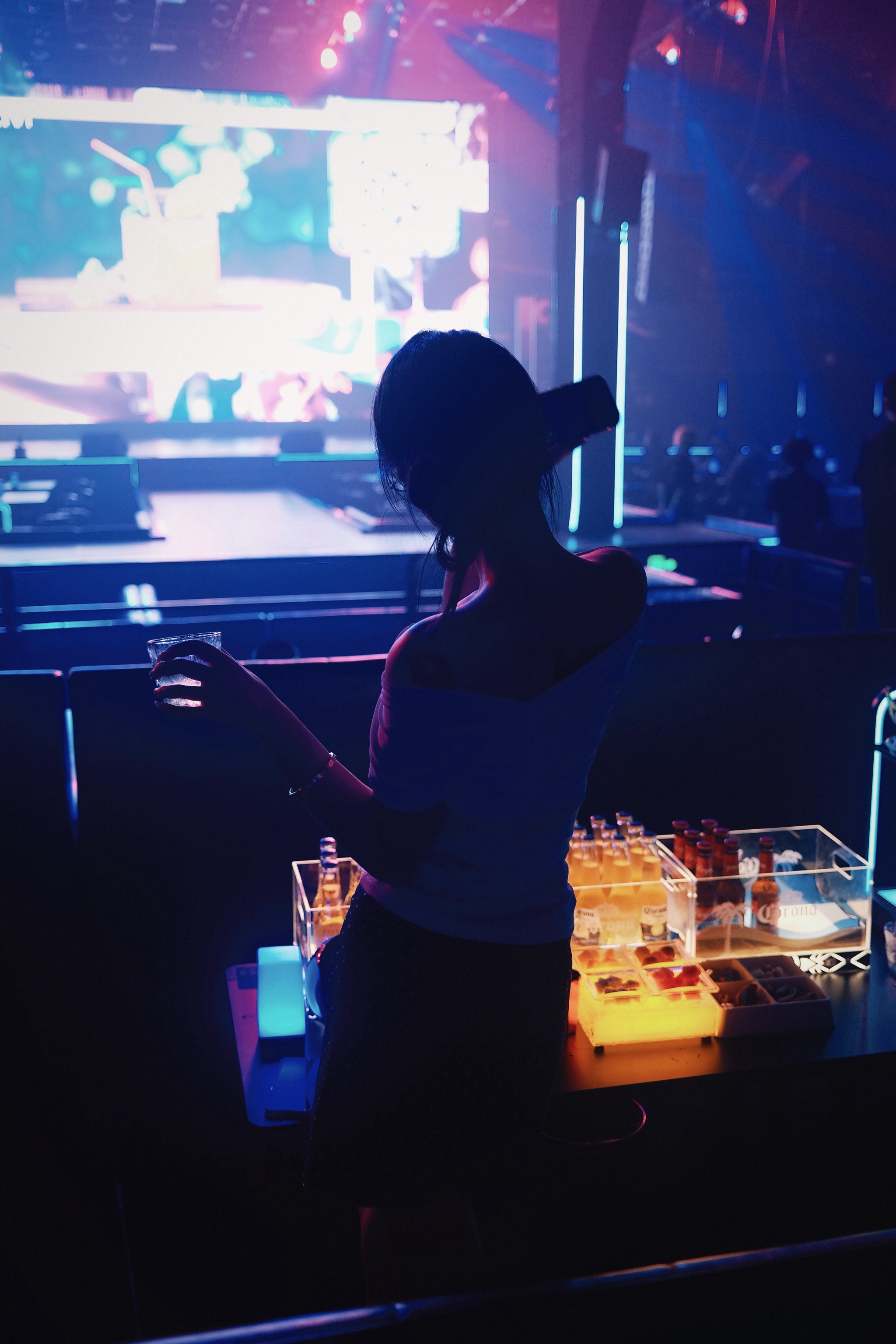 南阳商务ktv中低端服务-方城县ktv预定